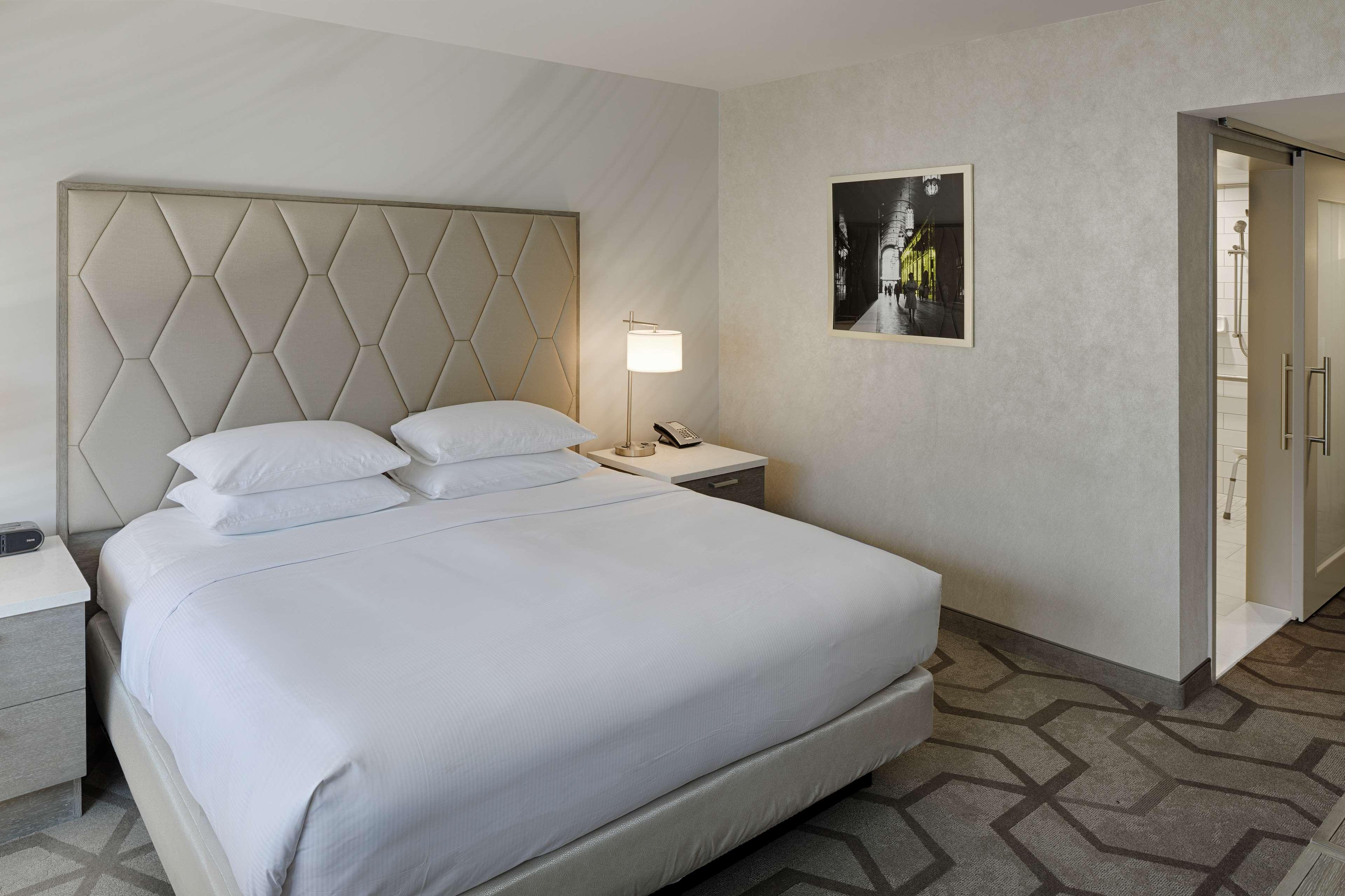 The Kingsley Bloomfield Hills - A Doubletree By Hilton Hotel Bagian luar foto