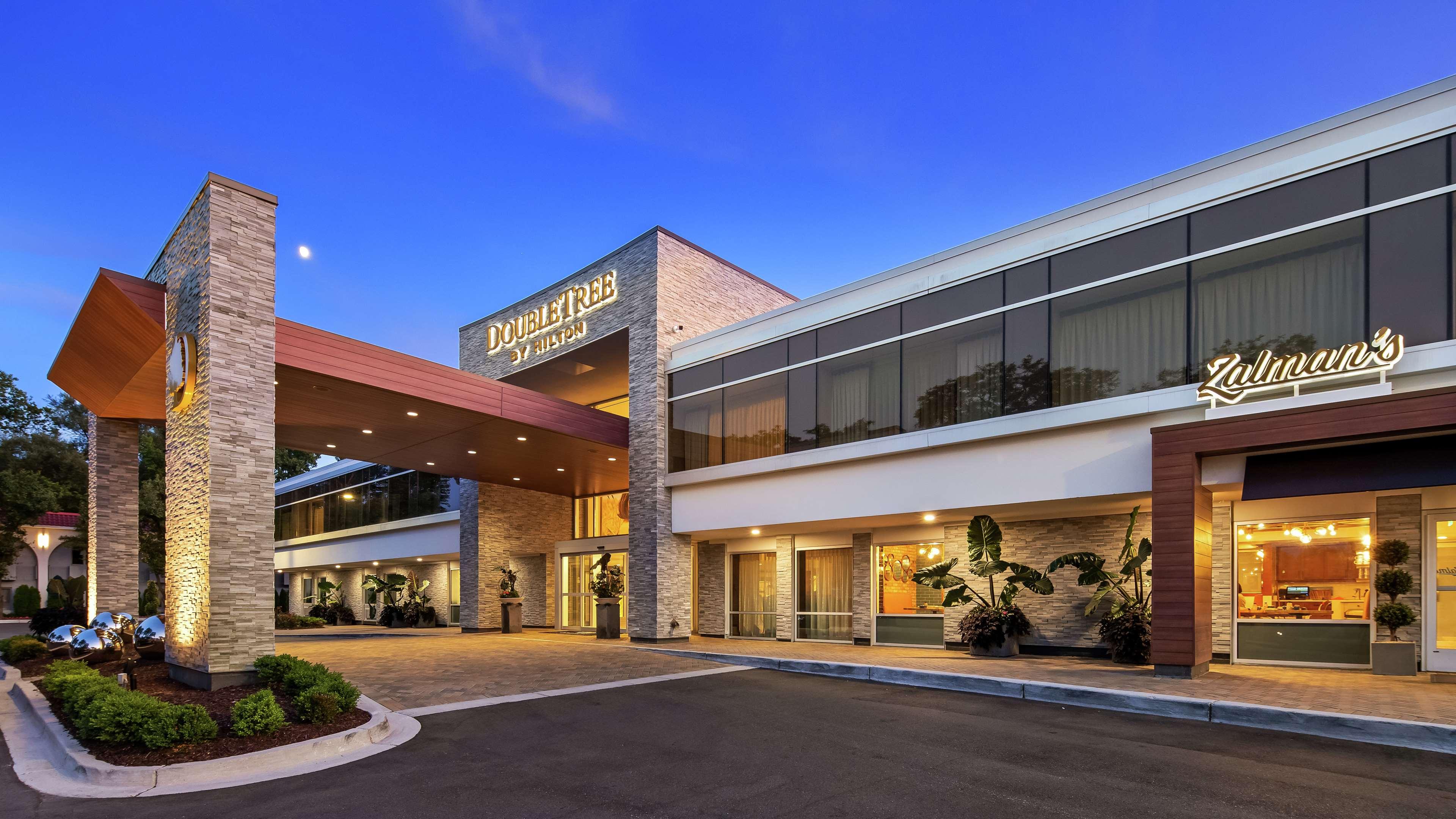 The Kingsley Bloomfield Hills - A Doubletree By Hilton Hotel Bagian luar foto