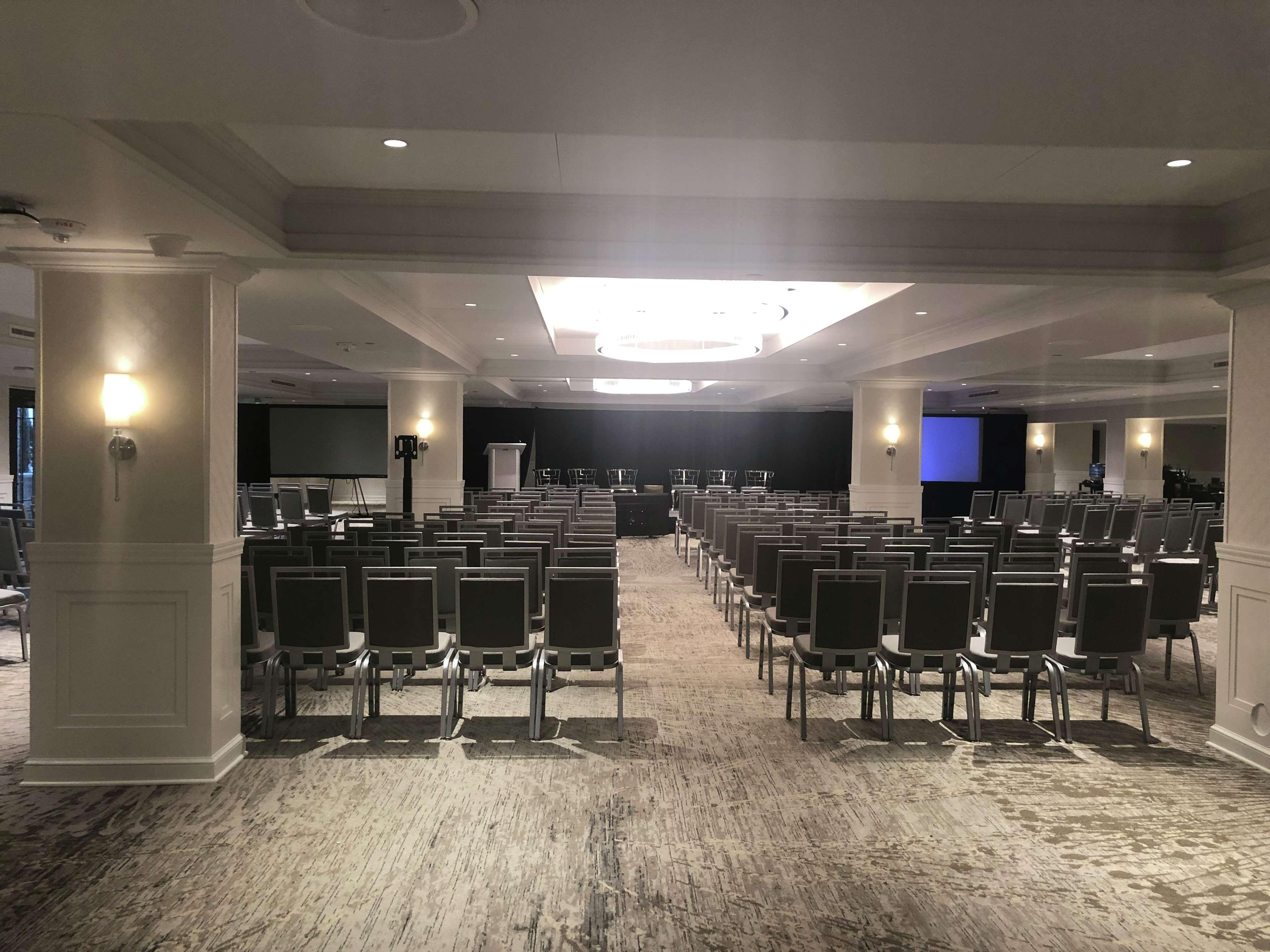 The Kingsley Bloomfield Hills - A Doubletree By Hilton Hotel Bagian luar foto