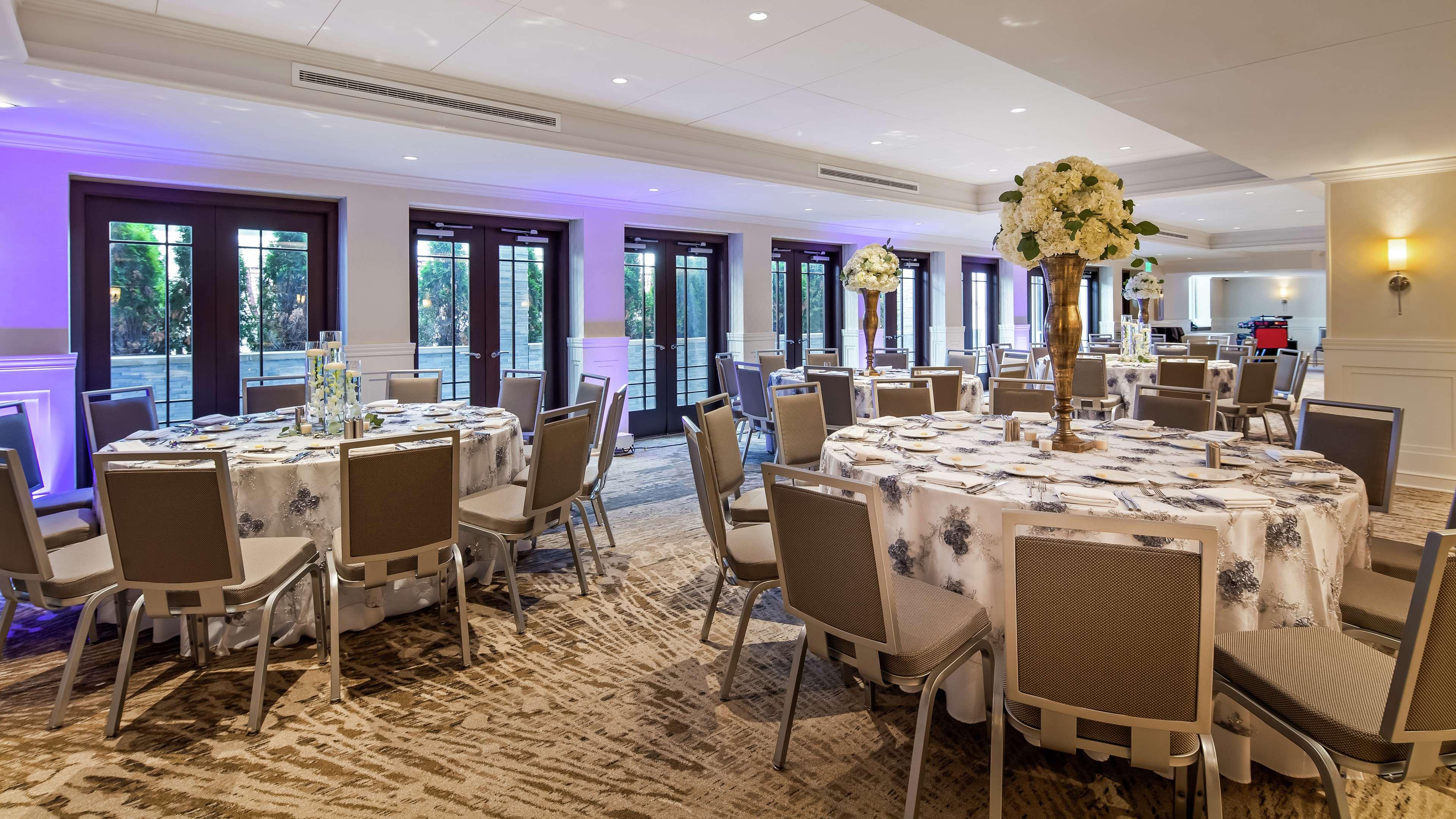 The Kingsley Bloomfield Hills - A Doubletree By Hilton Hotel Bagian luar foto