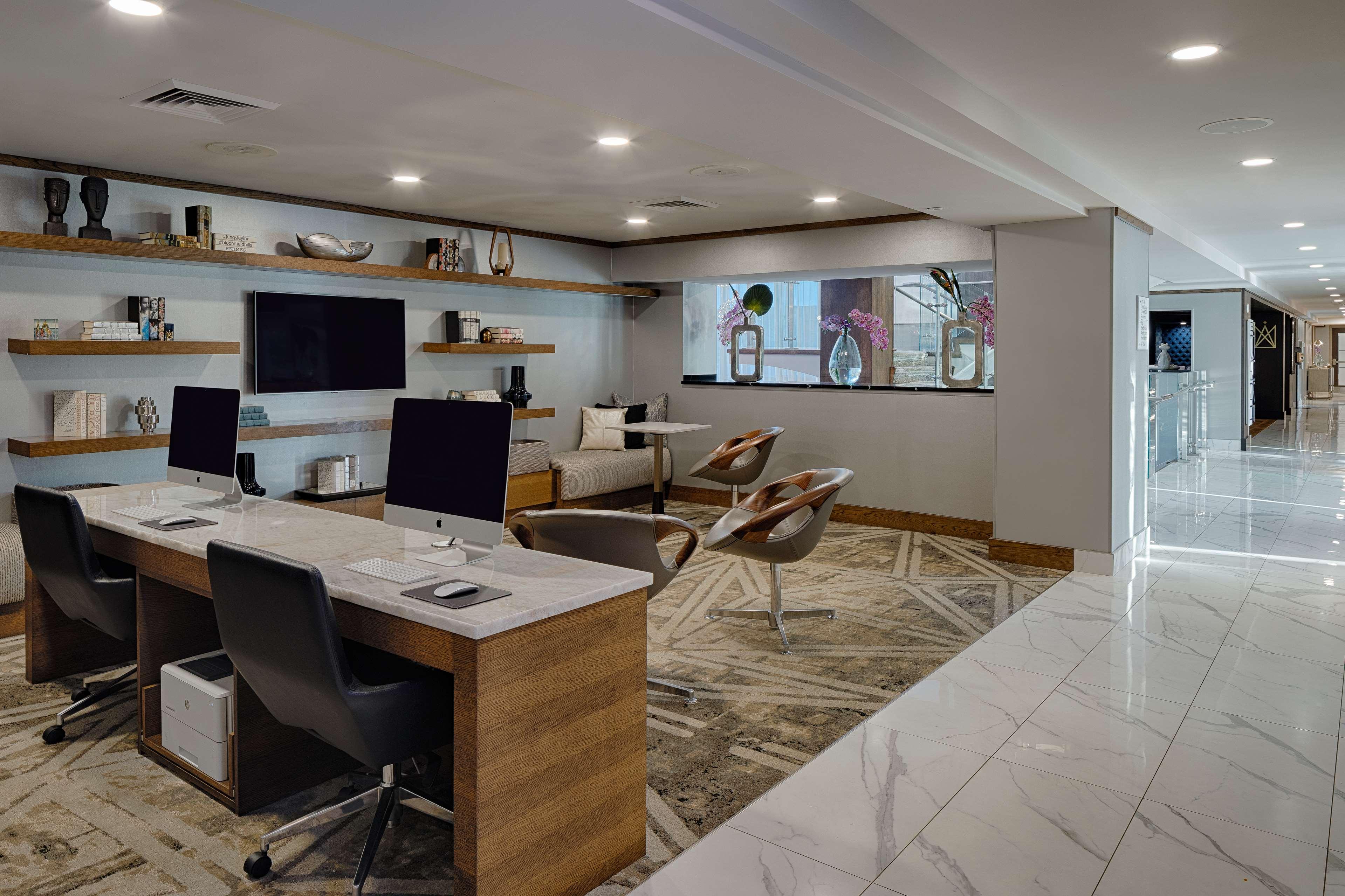 The Kingsley Bloomfield Hills - A Doubletree By Hilton Hotel Bagian luar foto