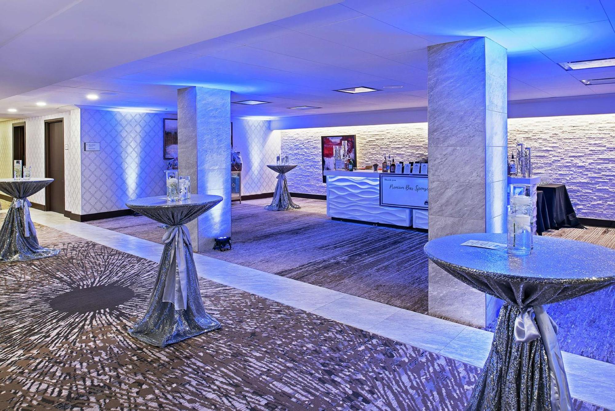 The Kingsley Bloomfield Hills - A Doubletree By Hilton Hotel Bagian luar foto