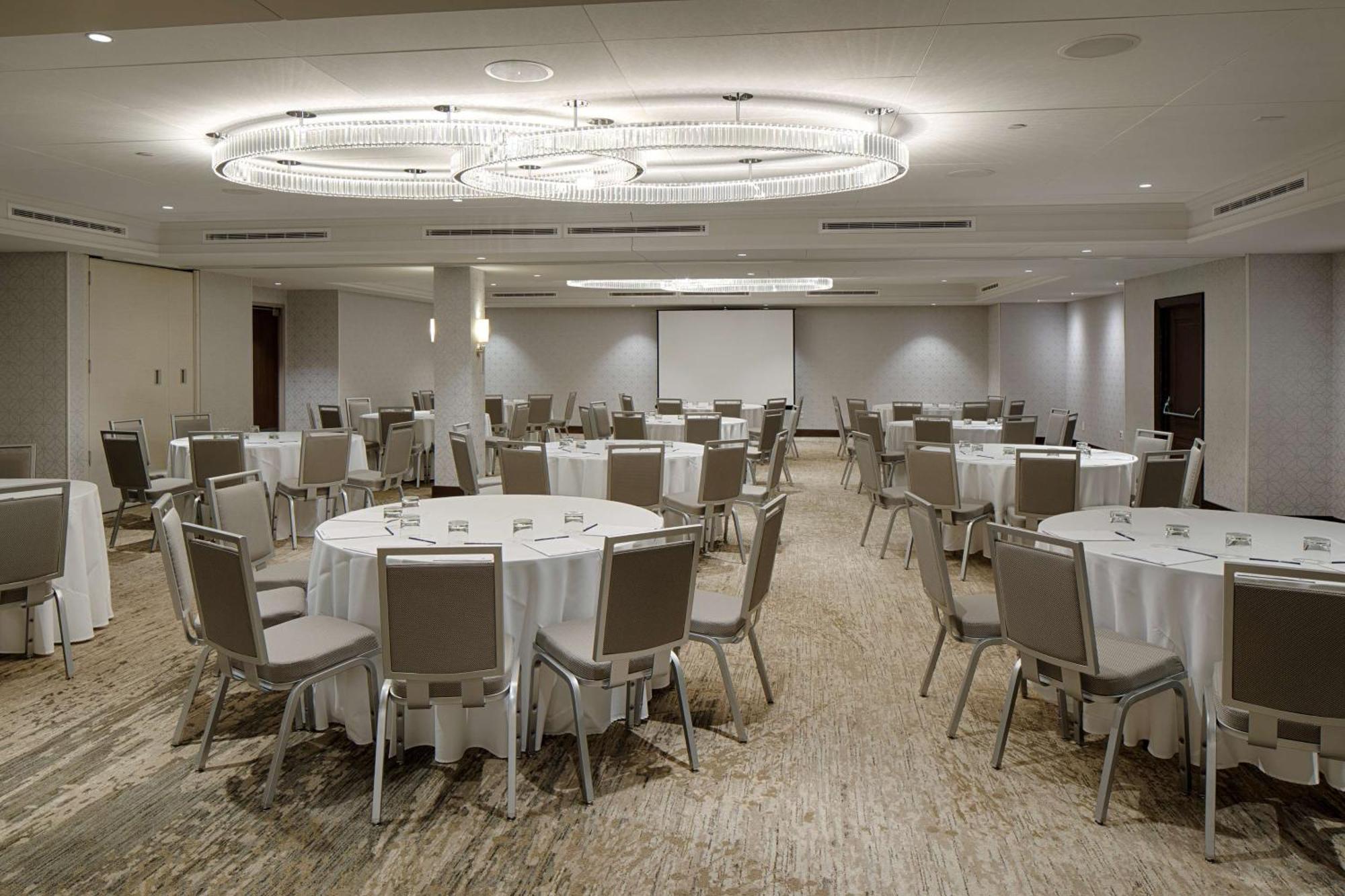 The Kingsley Bloomfield Hills - A Doubletree By Hilton Hotel Bagian luar foto