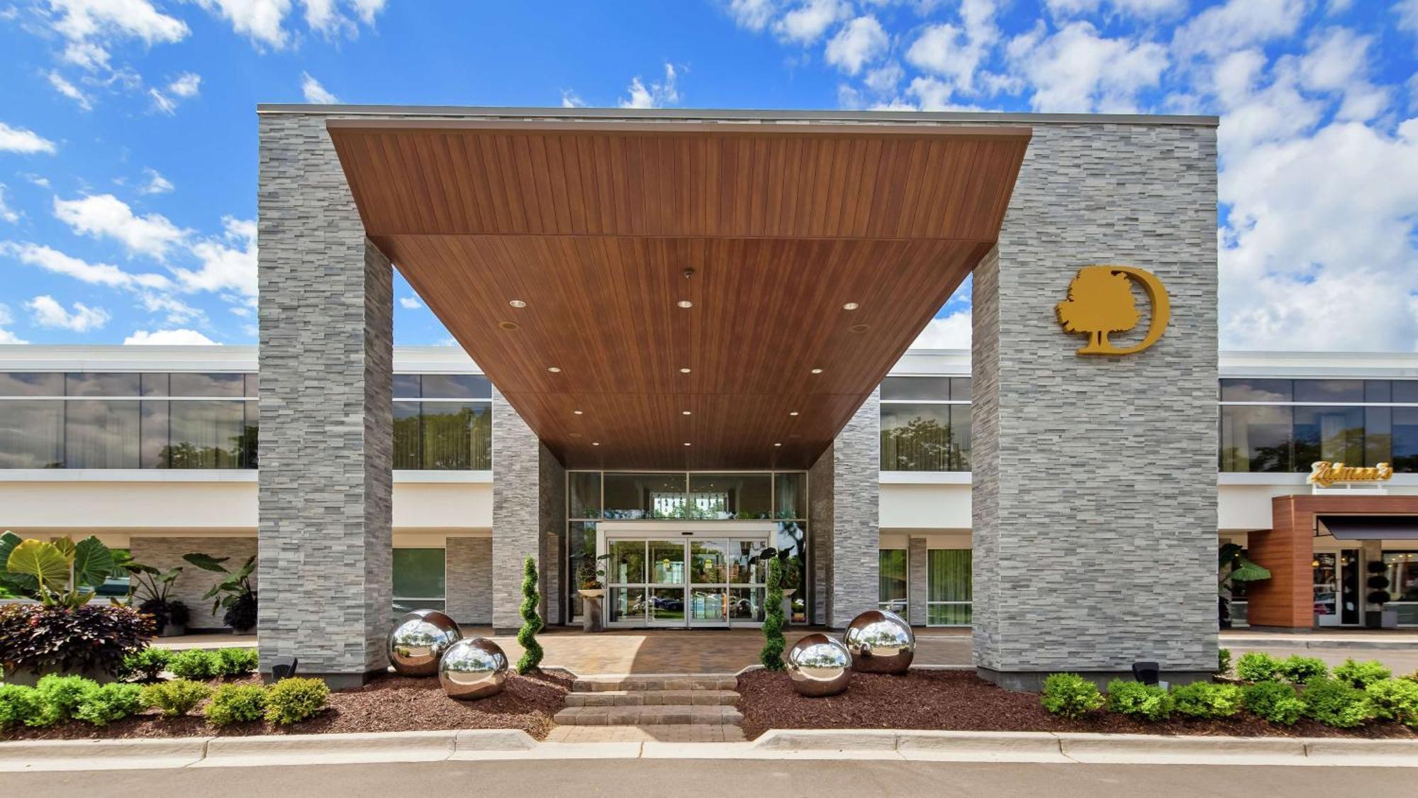 The Kingsley Bloomfield Hills - A Doubletree By Hilton Hotel Bagian luar foto